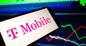 T-Mobile Eyes $400M Q3 Boost from UScellular